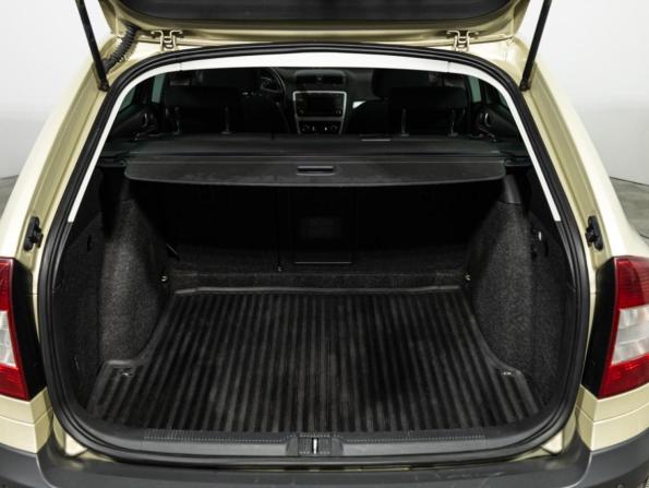 Skoda Octavia II (A5) Рестайлинг с пробегом 2011 года, цена 1 240 000 рублей, 190794 км, универсал, Автокод Объявления