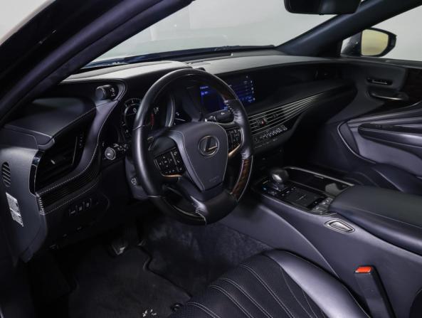 Lexus LS V с пробегом 2018 года, цена 4 601 000 рублей, 114602 км, седан, Автокод Объявления