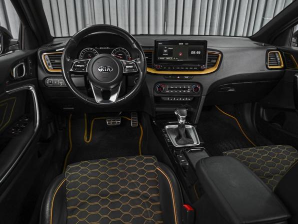 Kia XCeed I с пробегом 2020 года, цена 2 319 000 рублей, 228821 км, хэтчбек, Автокод Объявления