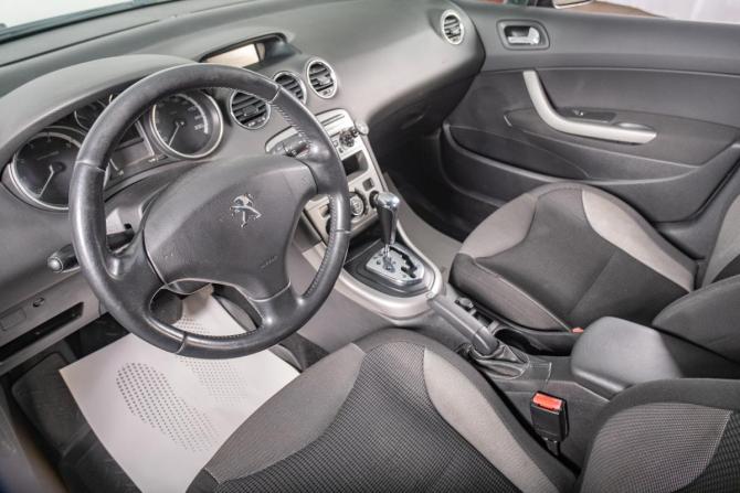 Peugeot 308 I Рестайлинг с пробегом 2011 года, цена 549 000 рублей, 241000 км, хэтчбек, Автокод Объявления