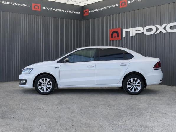 Volkswagen Polo V Рестайлинг с пробегом 2017 года, цена 1 447 000 рублей, 78351 км, седан, Автокод Объявления