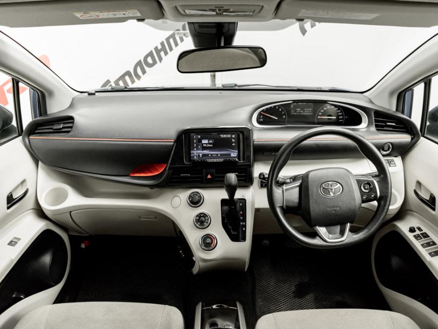 Toyota Sienta II Екатеринбург  - изображение 12