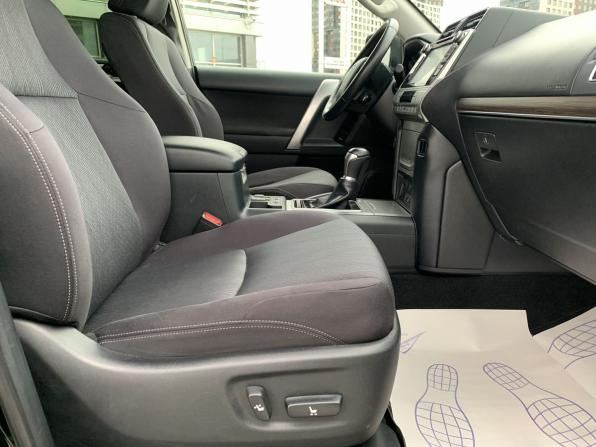 Toyota Land Cruiser Prado 150 Series Рестайлинг 2 с пробегом 2018 года, цена 5 790 000 рублей, 82983 км, внедорожник, Автокод Объявления