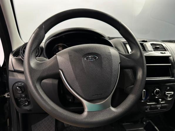 Lada (ВАЗ) Granta I Рестайлинг с пробегом 2025 года, цена 927 000 рублей, 16640 км, седан, Автокод Объявления