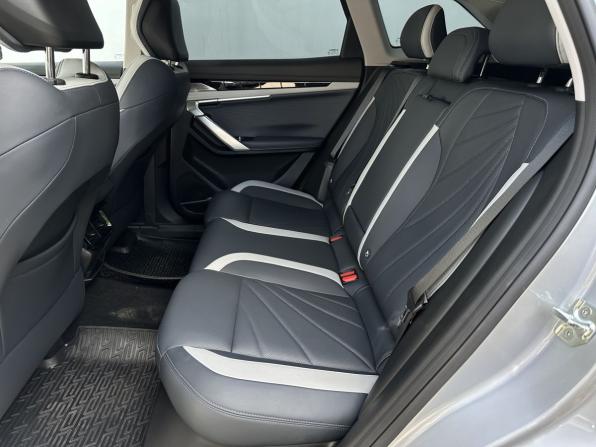 Geely Atlas II с пробегом 2024 года, цена 3 250 000 рублей, 13755 км, внедорожник, Автокод Объявления