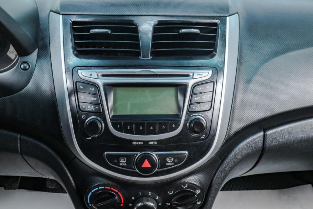 Hyundai Solaris I Челябинск  - изображение 14