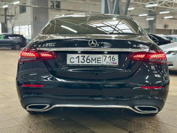 Mercedes-Benz E-Класс V (W213 S213 C238) Рестайлинг с пробегом 2022 года, цена 4 950 000 рублей, 42660 км, седан, Автокод Объявления