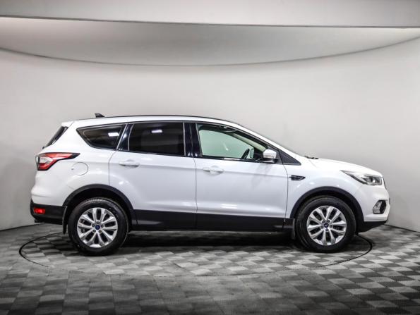 Ford Kuga II Рестайлинг с пробегом 2018 года, цена 1 849 000 рублей, 121877 км, внедорожник, Автокод Объявления