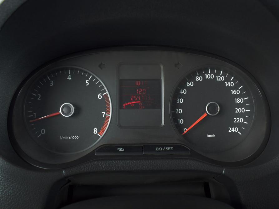 Volkswagen Polo V Кемерово  - изображение 9