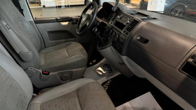 Volkswagen Transporter T5 Рестайлинг с пробегом 2010 года, цена 1 375 000 рублей, 254786 км, минивэн, Автокод Объявления