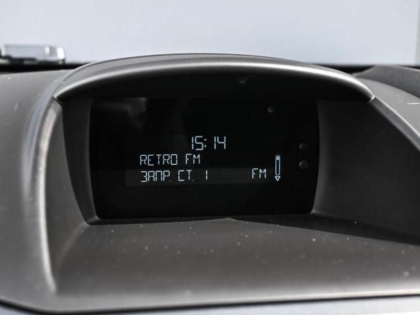 Ford Fiesta Mk6 Рестайлинг с пробегом 2018 года, цена 974 000 рублей, 76562 км, хэтчбек, Автокод Объявления