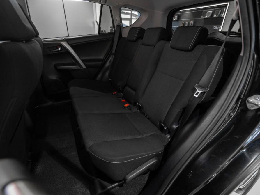 Toyota RAV4 IV (XA40) Рестайлинг Москва  - изображение 12