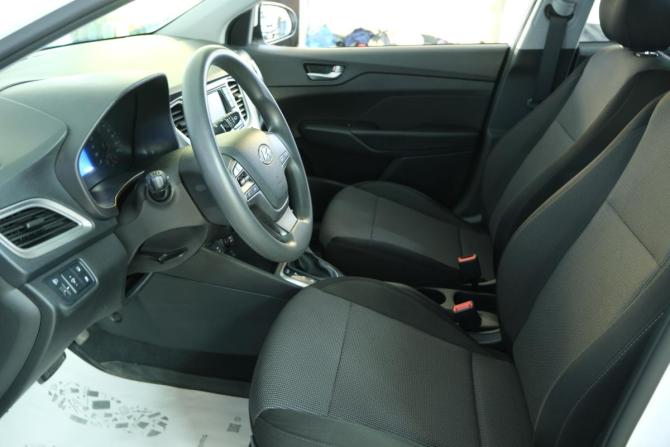 Hyundai Solaris II Рестайлинг с пробегом 2021 года, цена 1 749 000 рублей, 41098 км, седан, Автокод Объявления