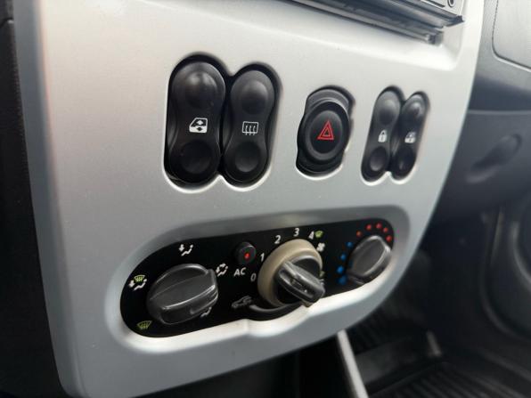 Renault Logan I Рестайлинг с пробегом 2010 года, цена 695 000 рублей, 80701 км, седан, Автокод Объявления