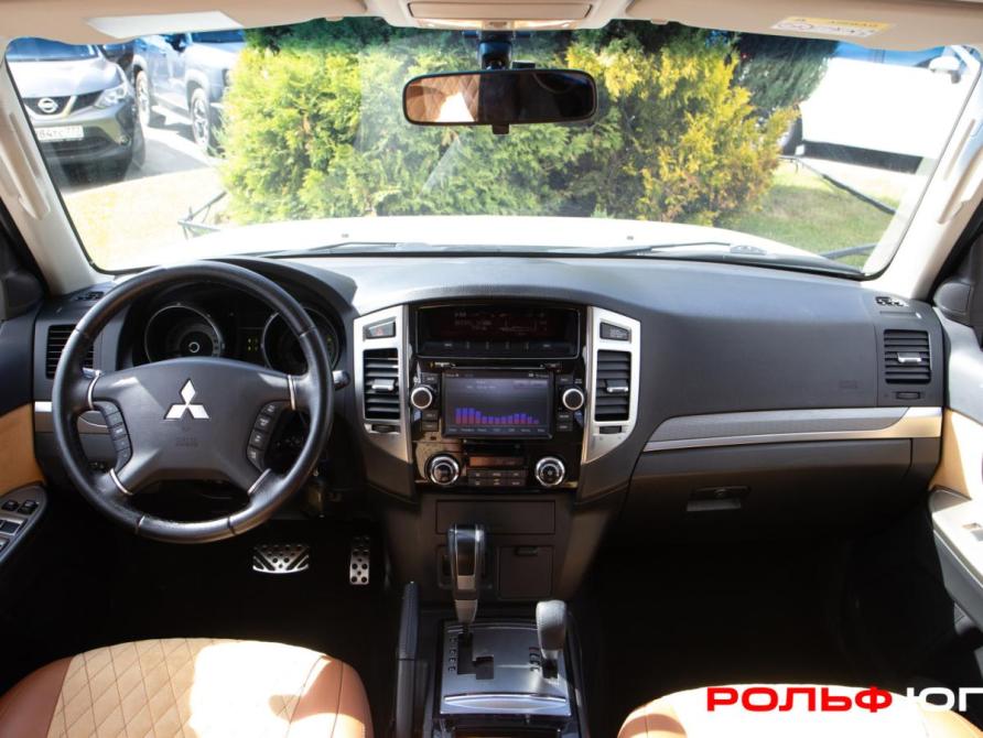 Mitsubishi Pajero IV Рестайлинг 2 Москва  - изображение 12