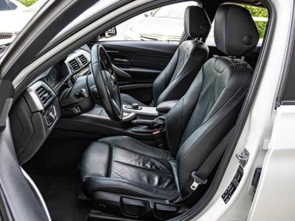BMW 3 серии VI (F3x) Рестайлинг с пробегом 2018 года, цена 3 200 000 рублей, 98930 км, седан, Автокод Объявления