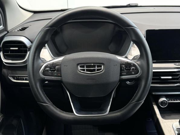 Geely Coolray I с пробегом 2023 года, цена 1 899 000 рублей, 40701 км, внедорожник, Автокод Объявления