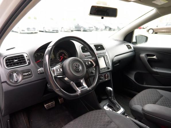 Volkswagen Polo V Рестайлинг с пробегом 2018 года, цена 1 140 000 рублей, 110268 км, седан, Автокод Объявления