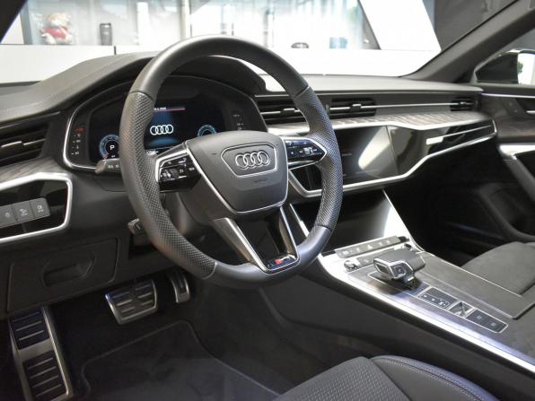 Audi A6 V (C8) Рестайлинг с пробегом 2024 года, цена 6 890 000 рублей, 32800 км, седан, Автокод Объявления