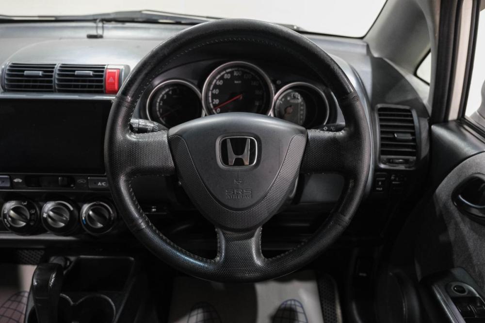 Honda Fit I Новокузнецк  - изображение 21