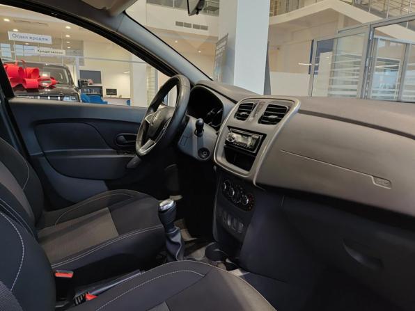 Renault Sandero II Рестайлинг с пробегом 2021 года, цена 1 296 000 рублей, 78234 км, хэтчбек, Автокод Объявления