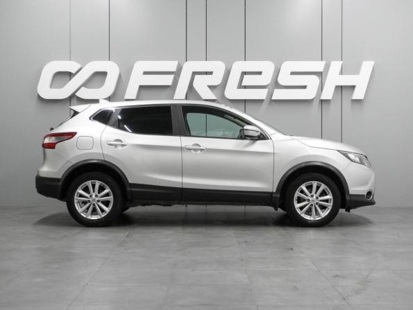 Nissan Qashqai II с пробегом 2018 года, цена 1 569 000 рублей, 164458 км, внедорожник, Автокод Объявления