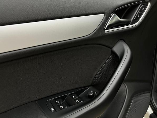 Audi Q3 I (8U) Рестайлинг с пробегом 2015 года, цена 2 040 000 рублей, 101109 км, внедорожник, Автокод Объявления