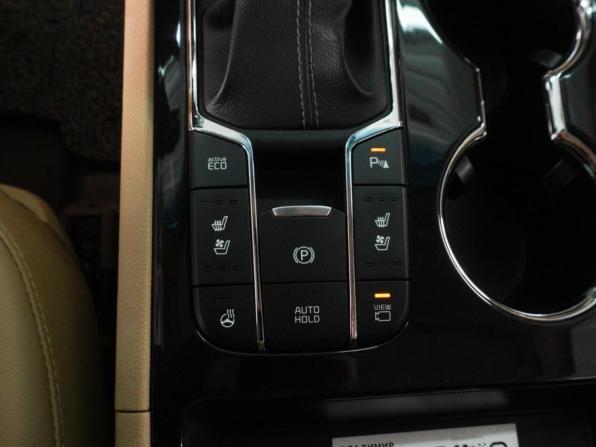 Kia Carnival III с пробегом 2018 года, цена 3 520 000 рублей, 97291 км, минивэн, Автокод Объявления