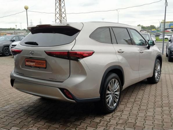 Toyota Highlander IV (XU70) с пробегом 2025 года, цена 5 550 000 рублей, 4290 км, внедорожник, Автокод Объявления