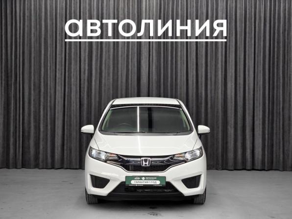 Honda Fit III с пробегом 2017 года, цена 930 000 рублей, 117000 км, хэтчбек, Автокод Объявления