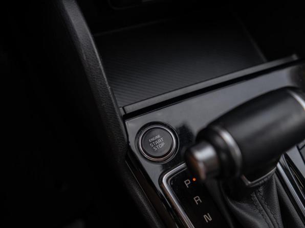 Kia Sportage V с пробегом 2022 года, цена 3 450 000 рублей, 74510 км, внедорожник, Автокод Объявления