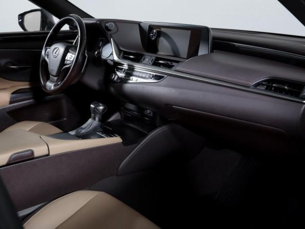 Lexus ES VII с пробегом 2021 года, цена 3 300 000 рублей, 88587 км, седан, Автокод Объявления