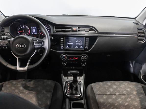Kia Rio IV с пробегом 2017 года, цена 1 457 954 рубля, 111000 км, хэтчбек, Автокод Объявления