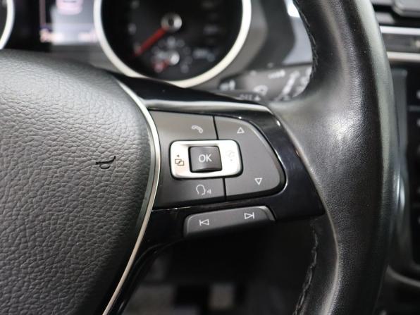 Volkswagen Tiguan II с пробегом 2018 года, цена 2 040 000 рублей, 258606 км, внедорожник, Автокод Объявления