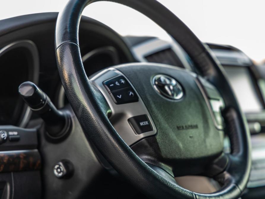 Toyota Land Cruiser 200 Series Рестайлинг 1 Волгоград  - изображение 31