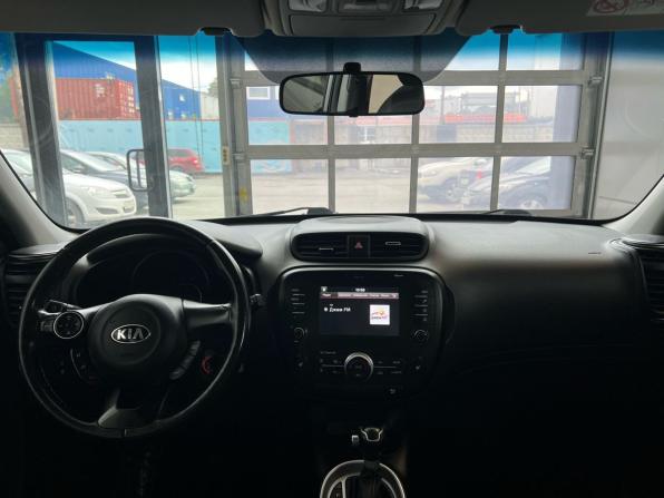 Kia Soul II Рестайлинг с пробегом 2017 года, цена 1 559 000 рублей, 143000 км, хэтчбек, Автокод Объявления