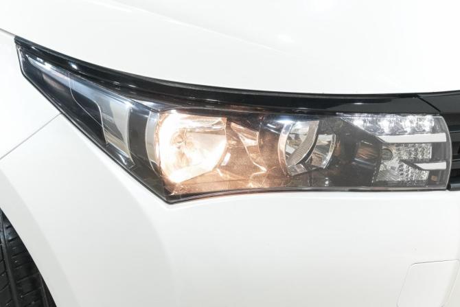 Toyota Corolla XI (E160 E170 E180) с пробегом 2014 года, цена 1 209 000 рублей, 111500 км, седан, Автокод Объявления