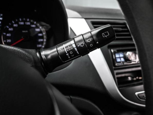 Hyundai Solaris I с пробегом 2013 года, цена 999 000 рублей, 156935 км, хэтчбек, Автокод Объявления