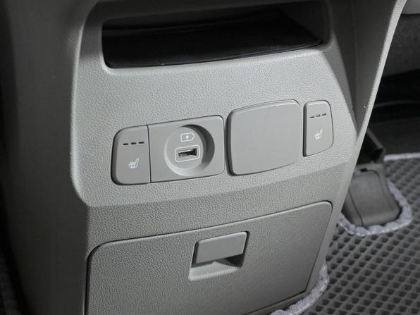 Kia Carnival III с пробегом 2019 года, цена 2 910 000 рублей, 99097 км, минивэн, Автокод Объявления