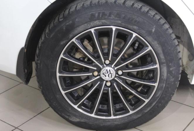 Hyundai Solaris I Рестайлинг с пробегом 2015 года, цена 980 000 рублей, 136520 км, хэтчбек, Автокод Объявления