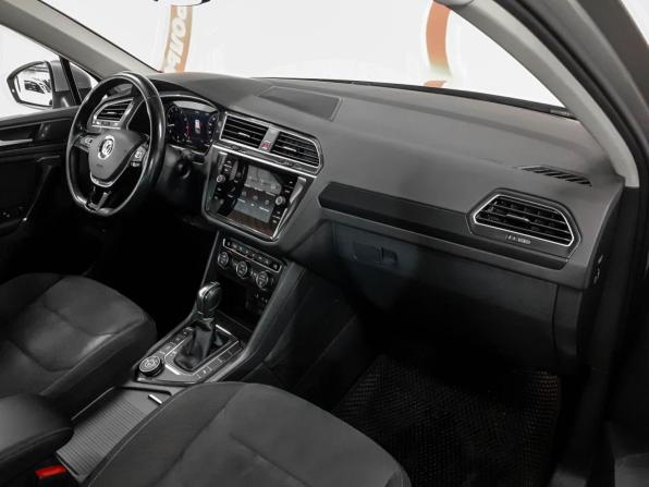 Volkswagen Tiguan II с пробегом 2017 года, цена 2 448 000 рублей, 113575 км, внедорожник, Автокод Объявления
