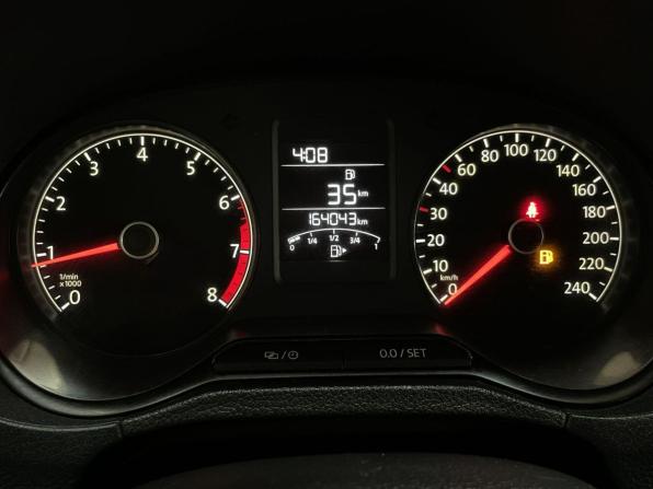 Volkswagen Polo V Рестайлинг с пробегом 2016 года, цена 1 049 000 рублей, 164038 км, седан, Автокод Объявления
