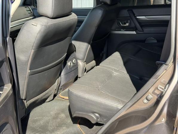 Mitsubishi Pajero IV Рестайлинг 1 с пробегом 2012 года, цена 2 120 000 рублей, 180888 км, внедорожник, Автокод Объявления