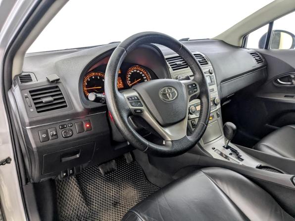 Toyota Avensis III с пробегом 2011 года, цена 1 080 000 рублей, 274205 км, седан, Автокод Объявления