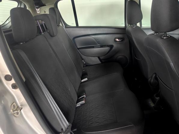 Renault Sandero II с пробегом 2018 года, цена 999 000 рублей, 122971 км, хэтчбек, Автокод Объявления