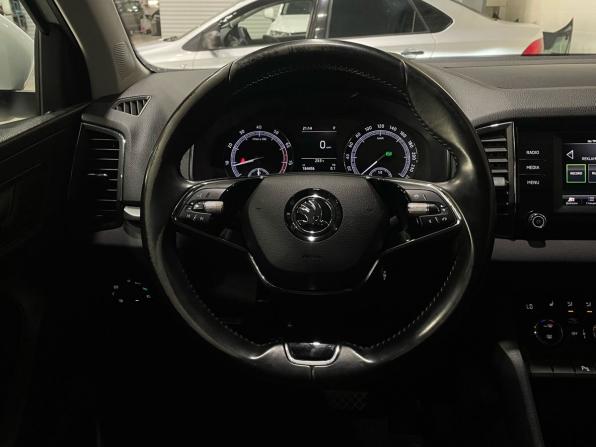 Skoda Karoq I с пробегом 2021 года, цена 1 760 000 рублей, 184456 км, внедорожник, Автокод Объявления