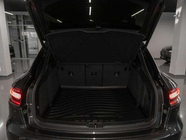 Porsche Macan I Рестайлинг с пробегом 2019 года, цена 5 300 000 рублей, 35959 км, внедорожник, Автокод Объявления