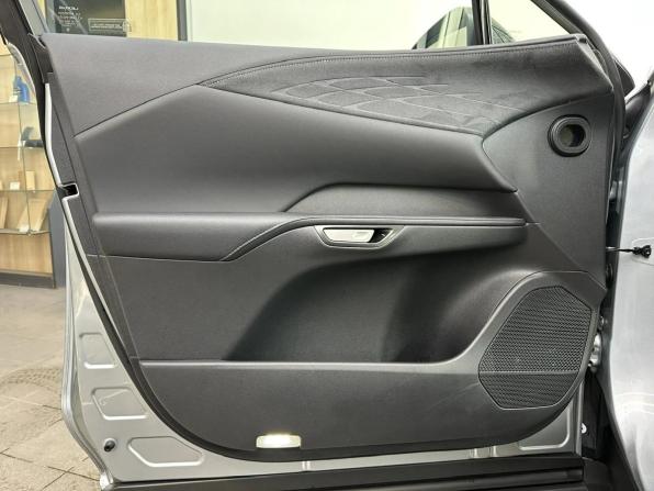Lexus RX V с пробегом 2022 года, цена 8 288 000 рублей, 27884 км, внедорожник, Автокод Объявления