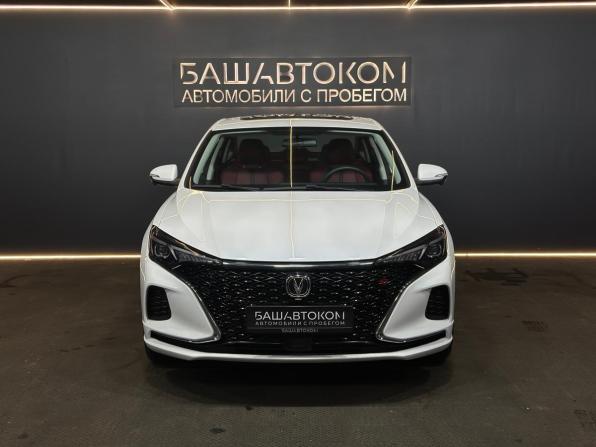Changan Eado Plus с пробегом 2024 года, цена 1 800 000 рублей, 8181 км, седан, Автокод Объявления