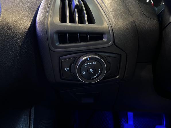 Ford Focus III с пробегом 2011 года, цена 670 000 рублей, 196300 км, хэтчбек, Автокод Объявления